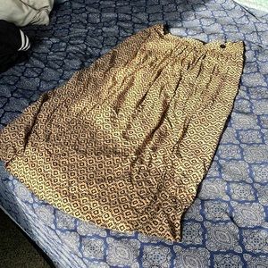 Long skirt in beautiful condition